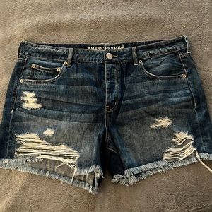 American Eagle Tomgirl midi shorts size 18
